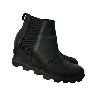 Sorel Joan of Arctic Chelsea wedged black Leather booties Size 10